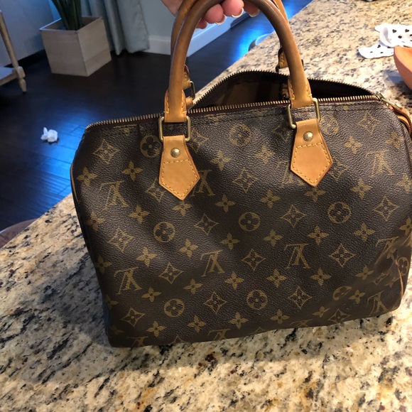 Authentic Louis Vuitton Speedy